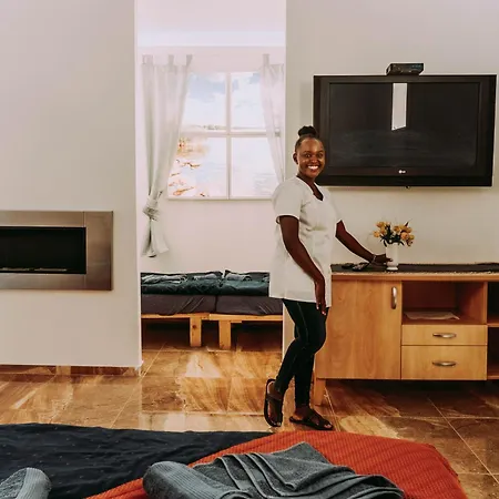 8 -as Apartment *