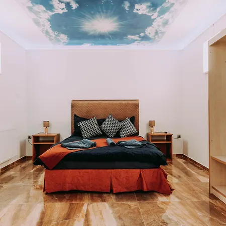 Apartment 8 -as *