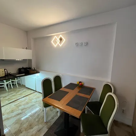 Apartment 8 -as Balatonfenyves